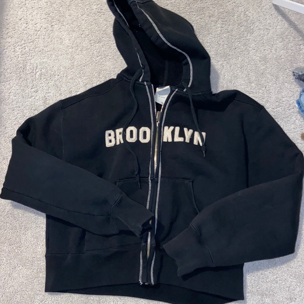 cropped zip up sweater